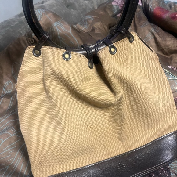 Gucci Tan and Brown Shoulder Bag - Picture 2 of 7